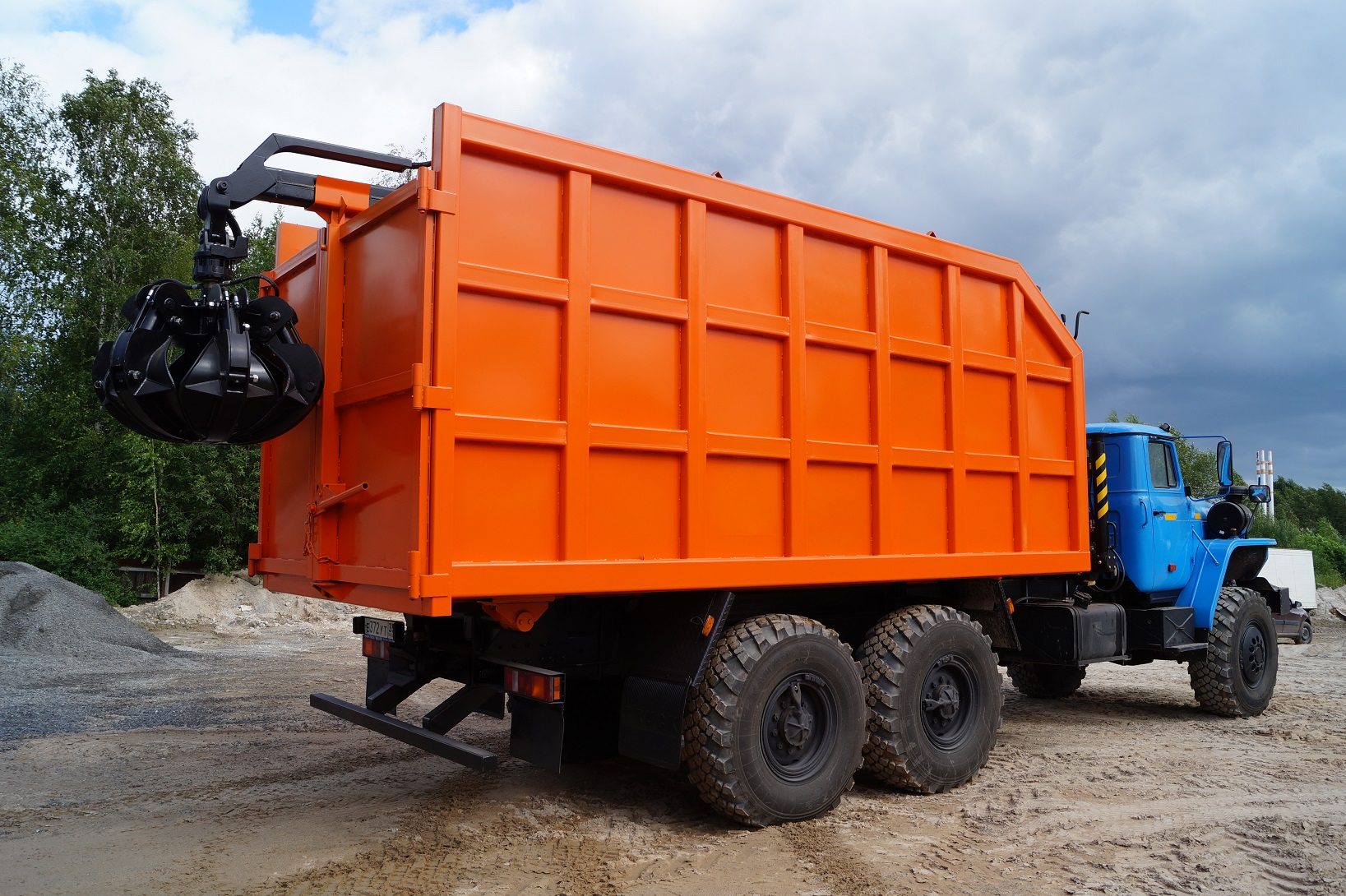 Автозапчасти для грузовых автомобилей в Автоград МСК